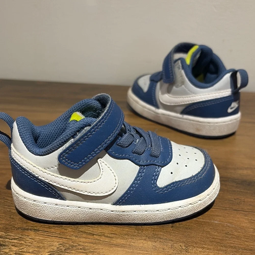 Nike Blue and White Sneakers with Velcro Strap - Picture 6 of 8